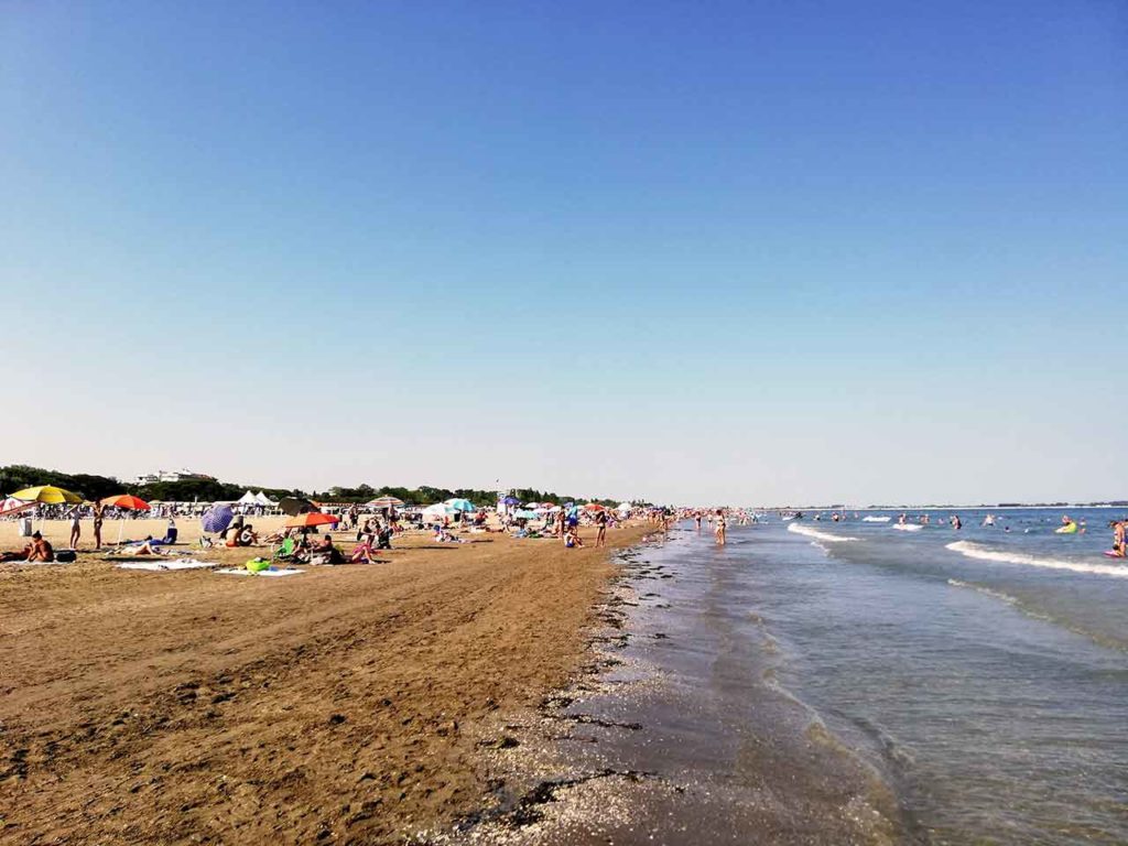 Travel Guide to the island of Lido near Venice