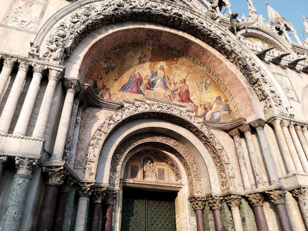 Visit the St. Mark's Basilica in Venice: All tips & important information