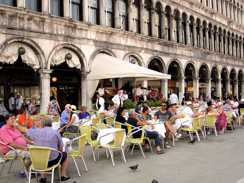 Dangerous Areas & Safety in Venice Pickpocketing & Tourist traps