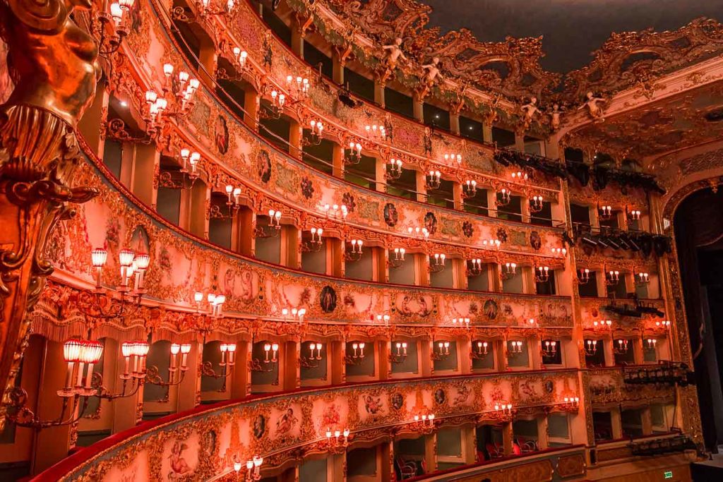 Opening times of the Teatro La Fenice