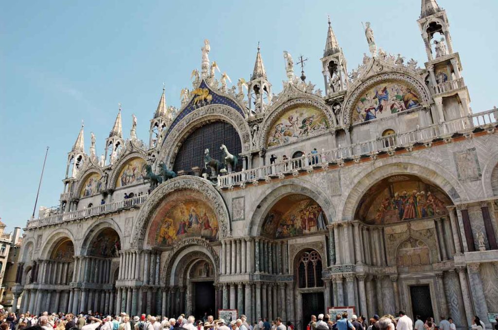 Waiting times at the most visited sights in Venice