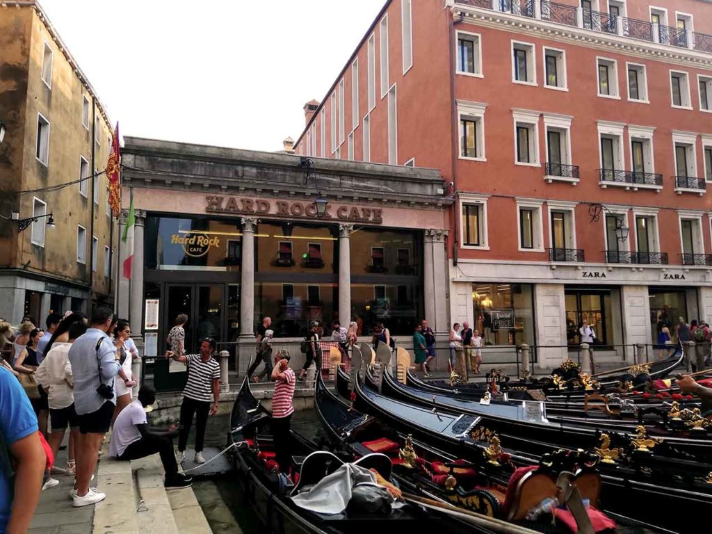 Gondolas in Venice: Information, Price, History, Tips & Online-Tickets