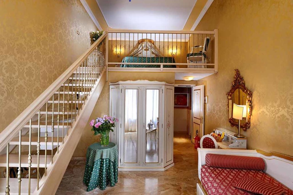 TOP 10 of the most beautiful hotels in Venice
