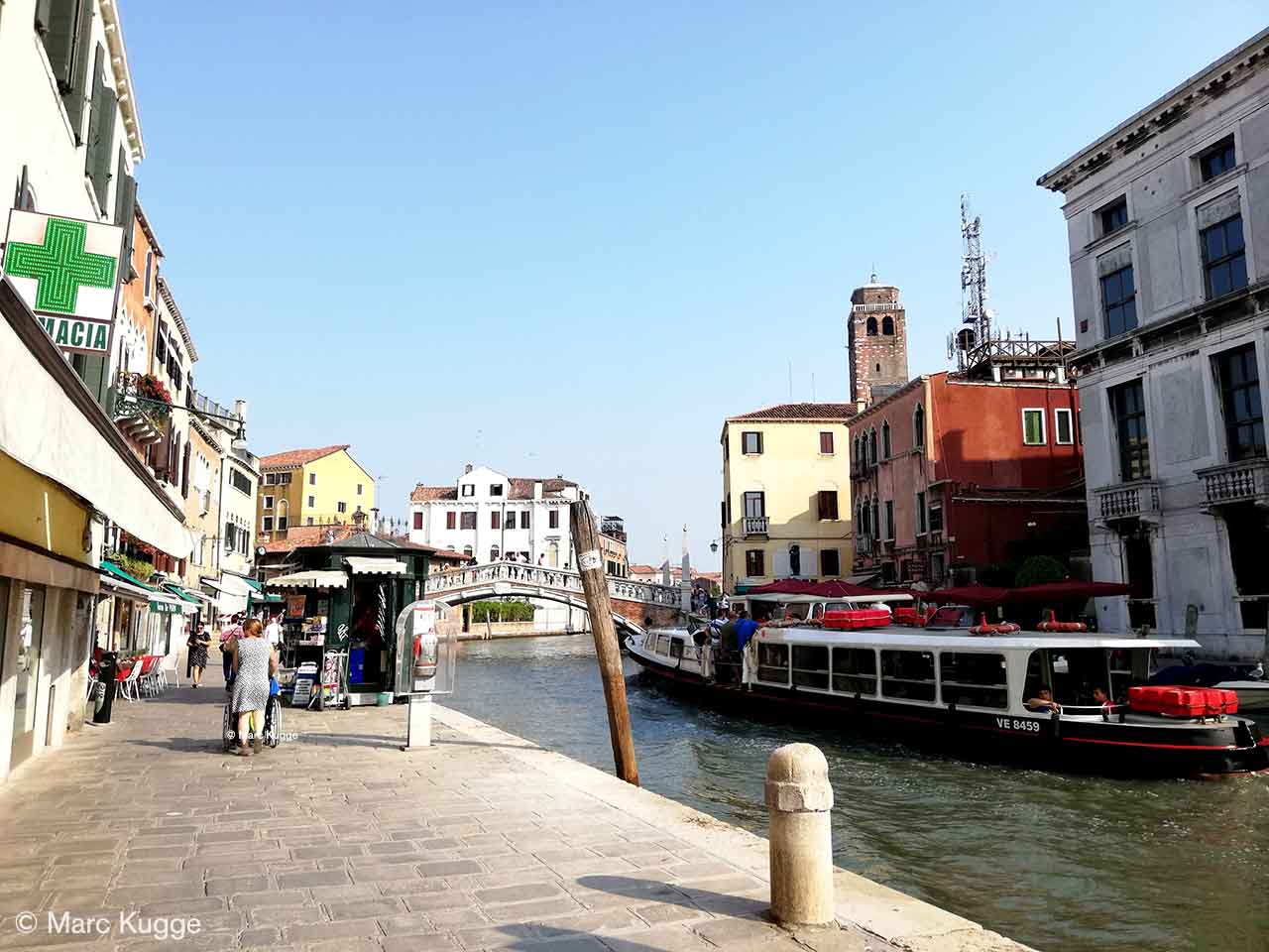 Vaporetto - water bus in Venice: prices and info